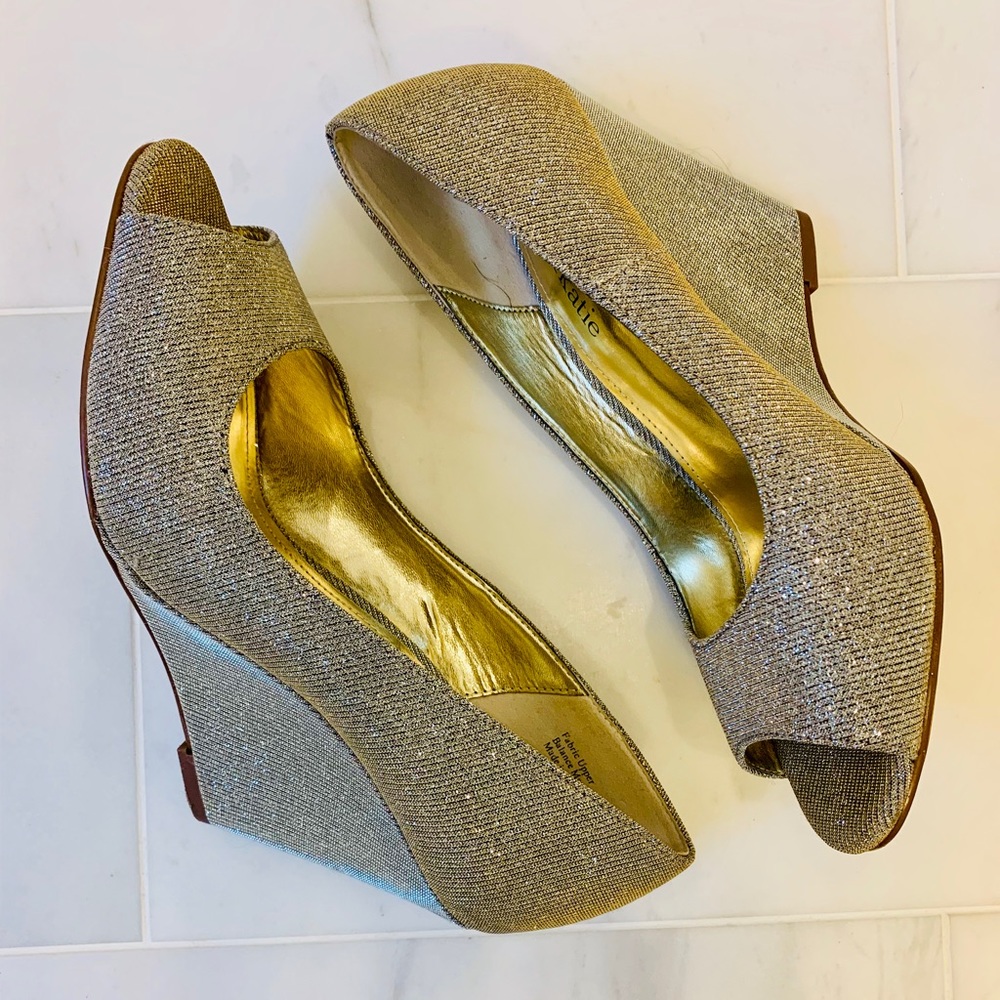 gold sparkle wedge heels